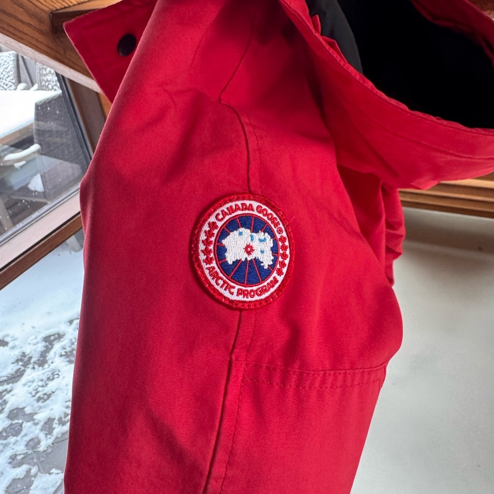 Canada Goose Red Performance Jacket - Picture 3 of 5